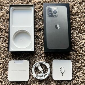 **Empty Box** Apple iPhone 13 PRO 128GB  Manual + USB-C CHARGER + SIM Key